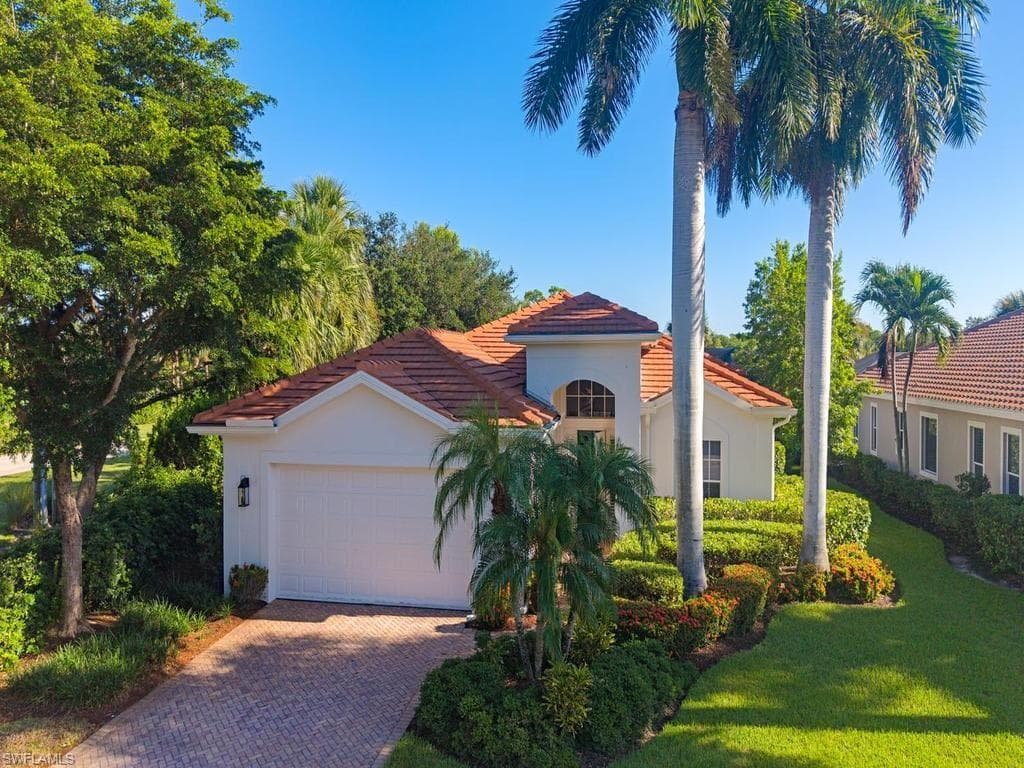 18121 Parkside Greens Dr, Fort Myers