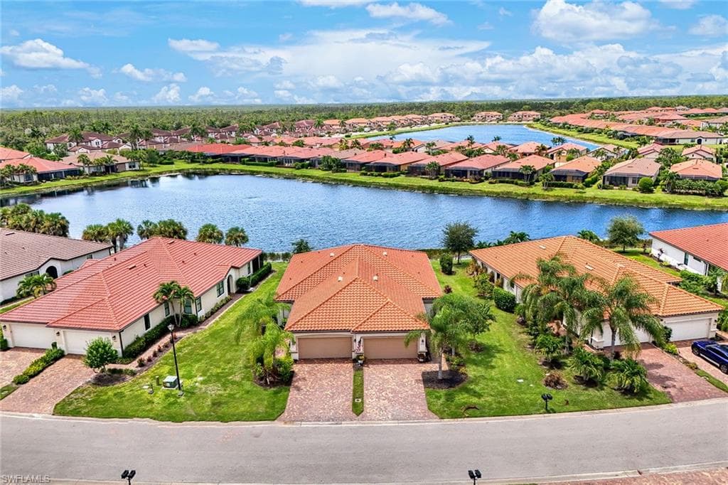 1459 Oceania Dr, Naples