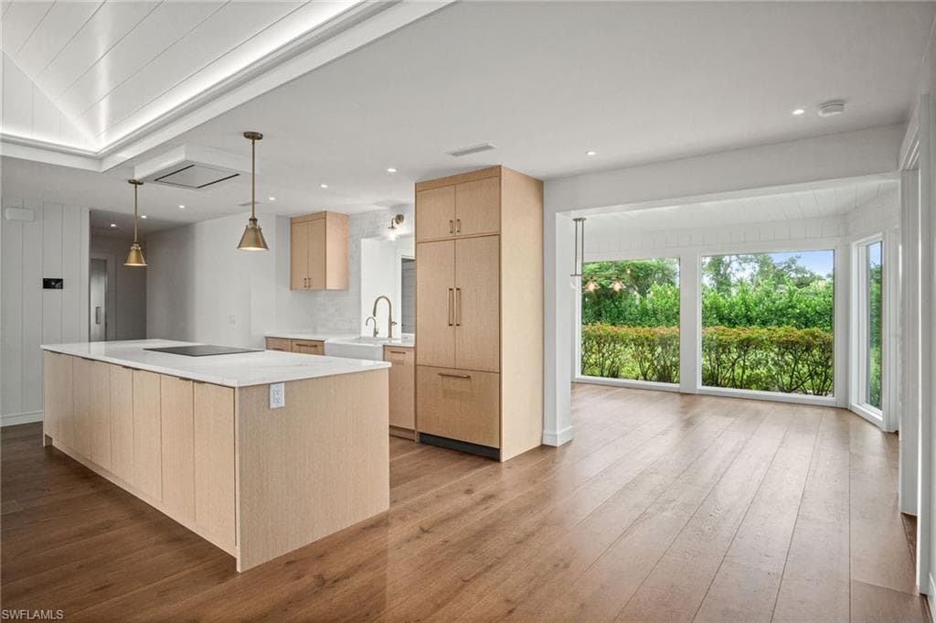 664 Pompano Dr, Naples, photo 3