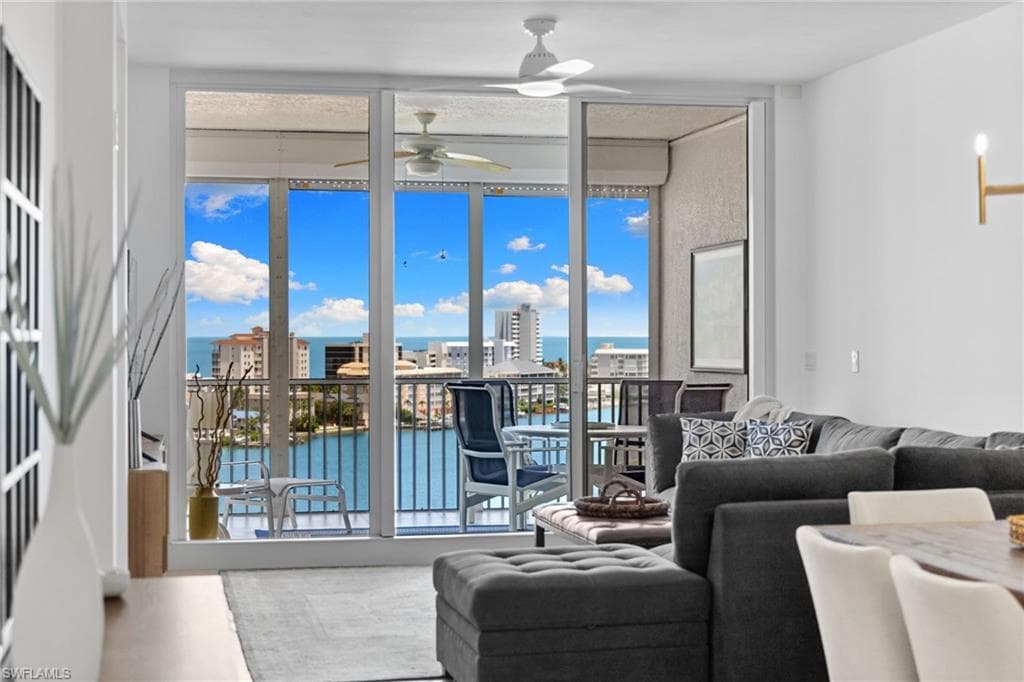 400 Flagship Dr #1104, Naples