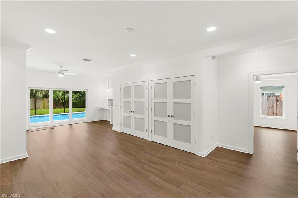 1128 Hilltop Dr, Naples, photo 2