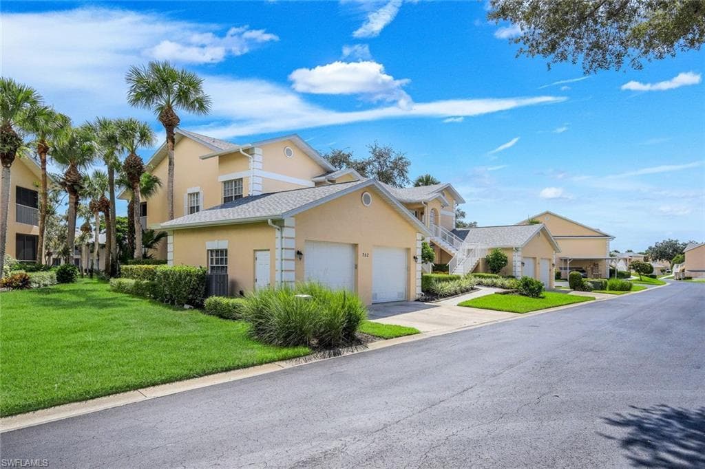752 Wiggins Lake Dr #201, Naples, photo 2