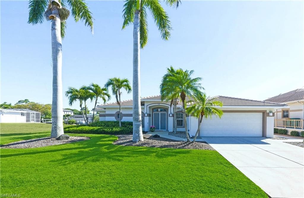 216 5th St, Bonita Springs, photo 2