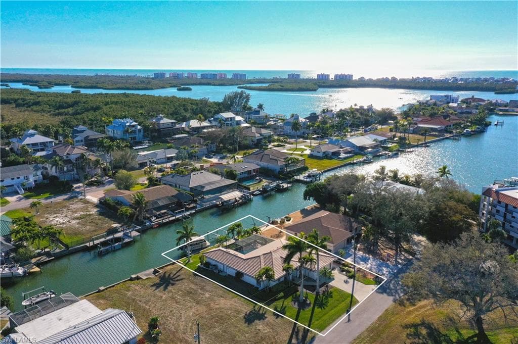 216 5th St, Bonita Springs