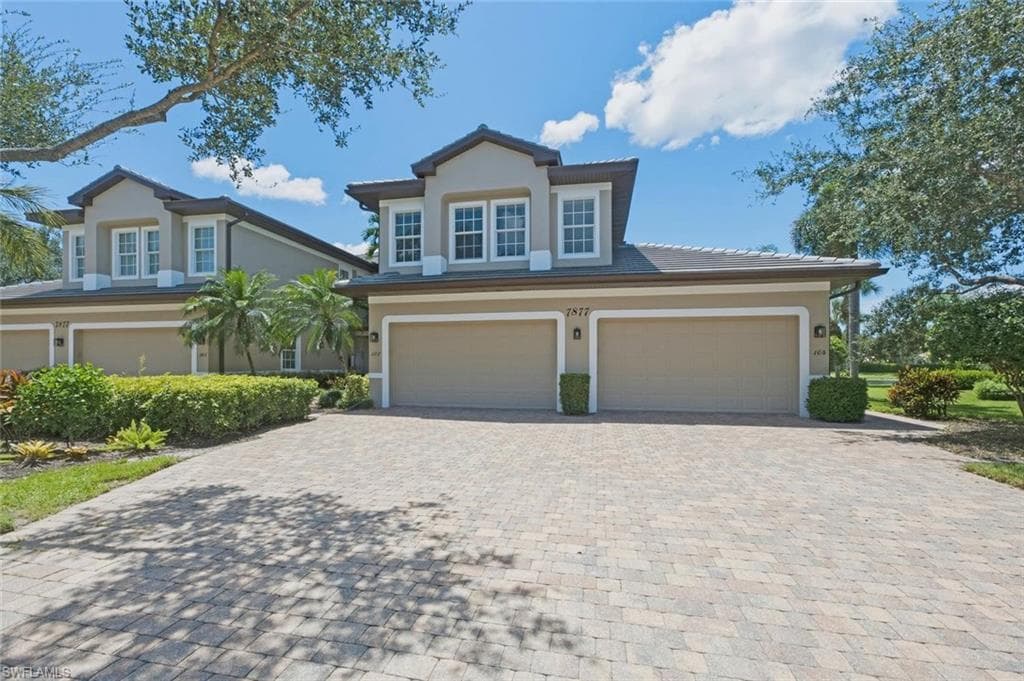 7877 Hawthorne Dr #104, Naples, photo 2