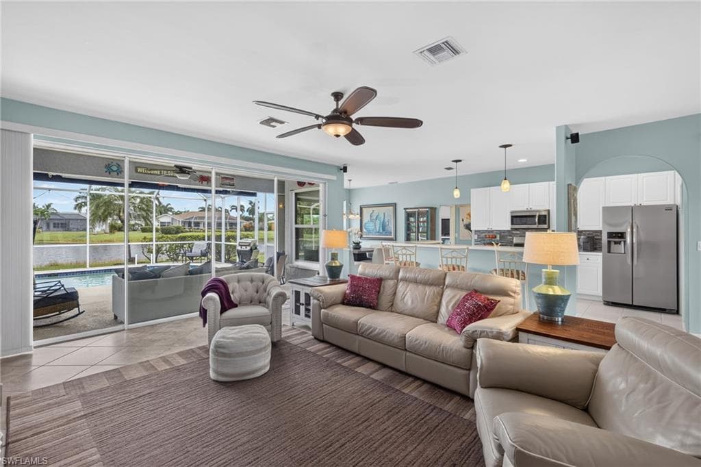 23410 Olde Meadowbrook Cir, Estero