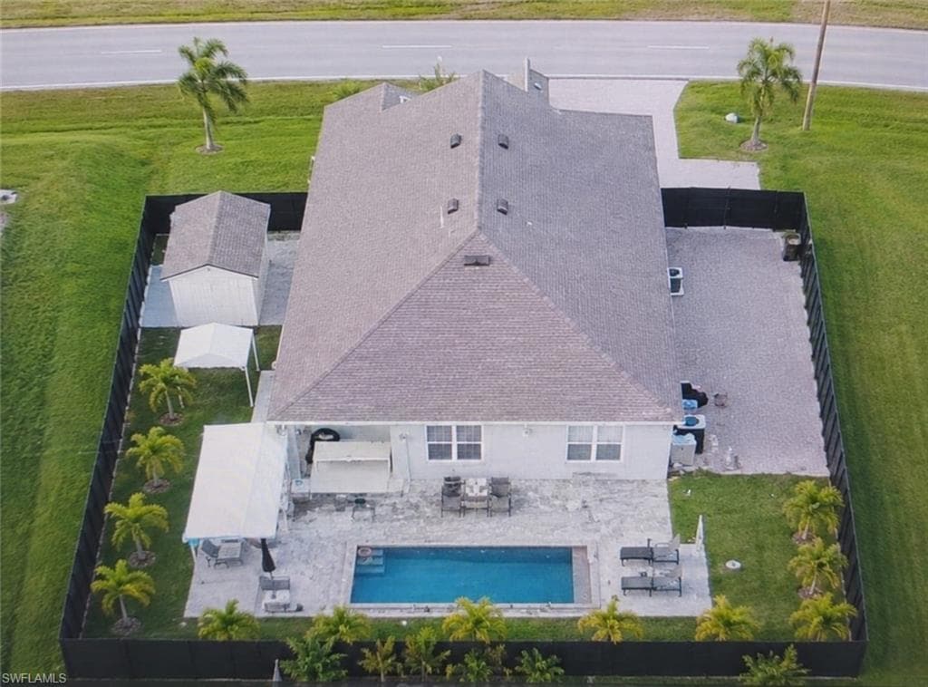 1702 Embers Pkwy, Cape Coral, photo 2