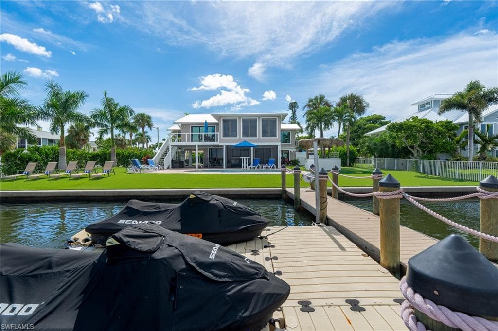 205 Bayview Ave, Fort Myers Beach, photo 3