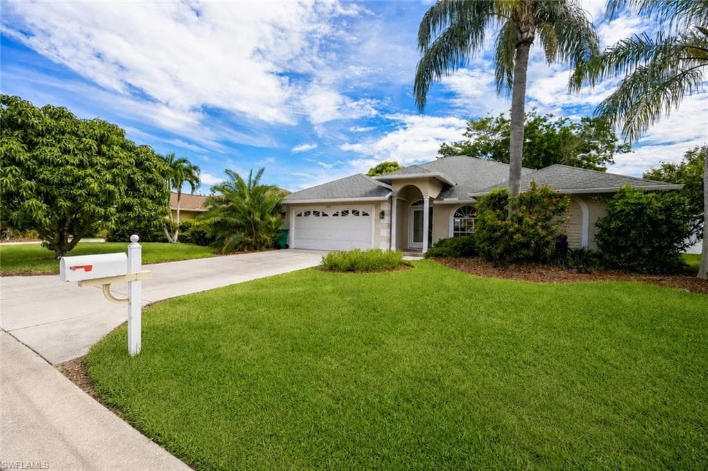 3651 Kent Dr, Naples