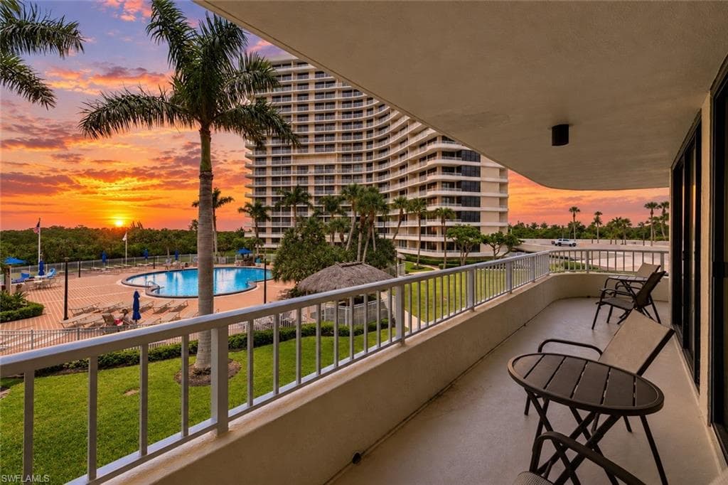 380 Seaview Ct #203, Marco Island