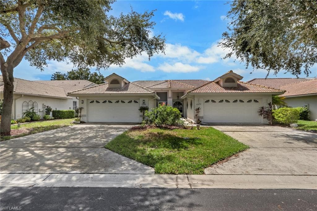 2266 Stacil Cir, Naples, photo 2