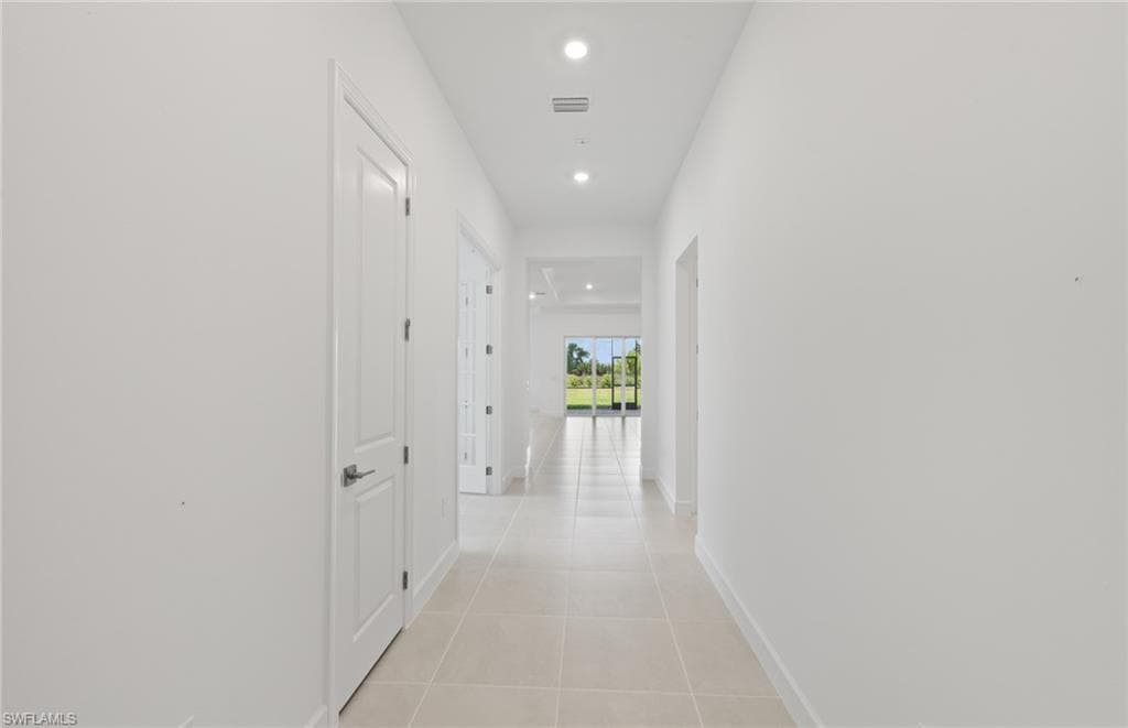 12408 Basalt Ln, Alva, photo 2