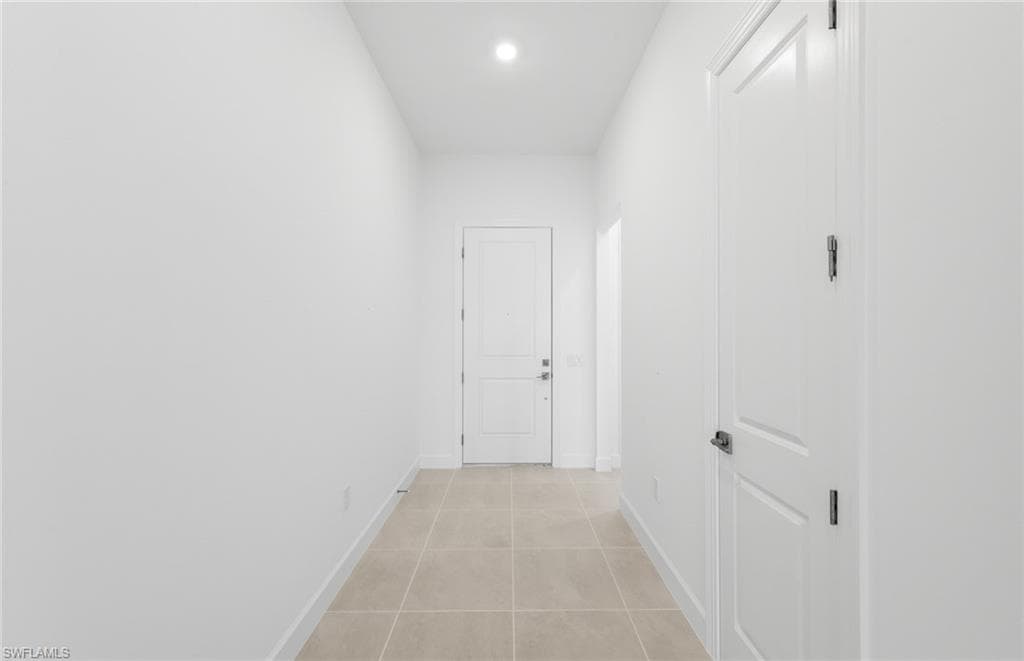 12408 Basalt Ln, Alva, photo 3