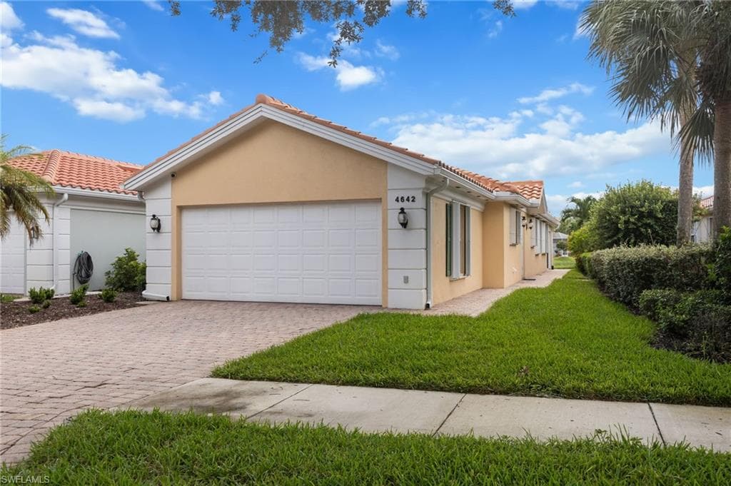 4642 Ossabaw Way, Naples