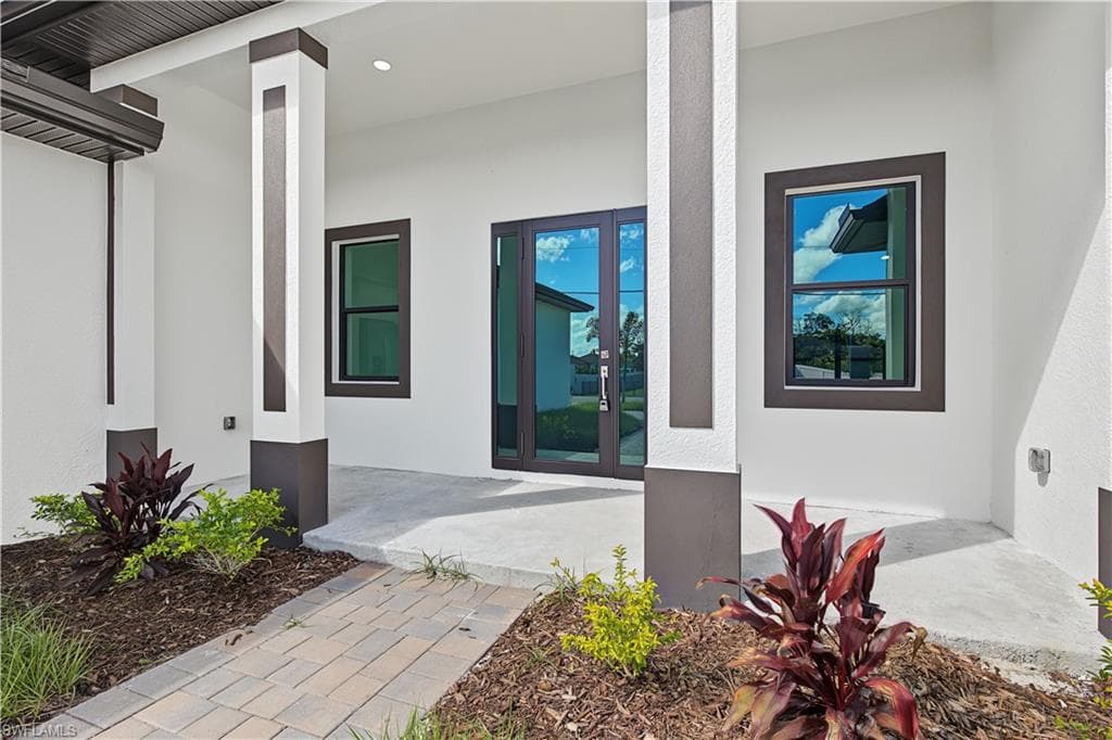820 Lystra Ave, Fort Myers, photo 3