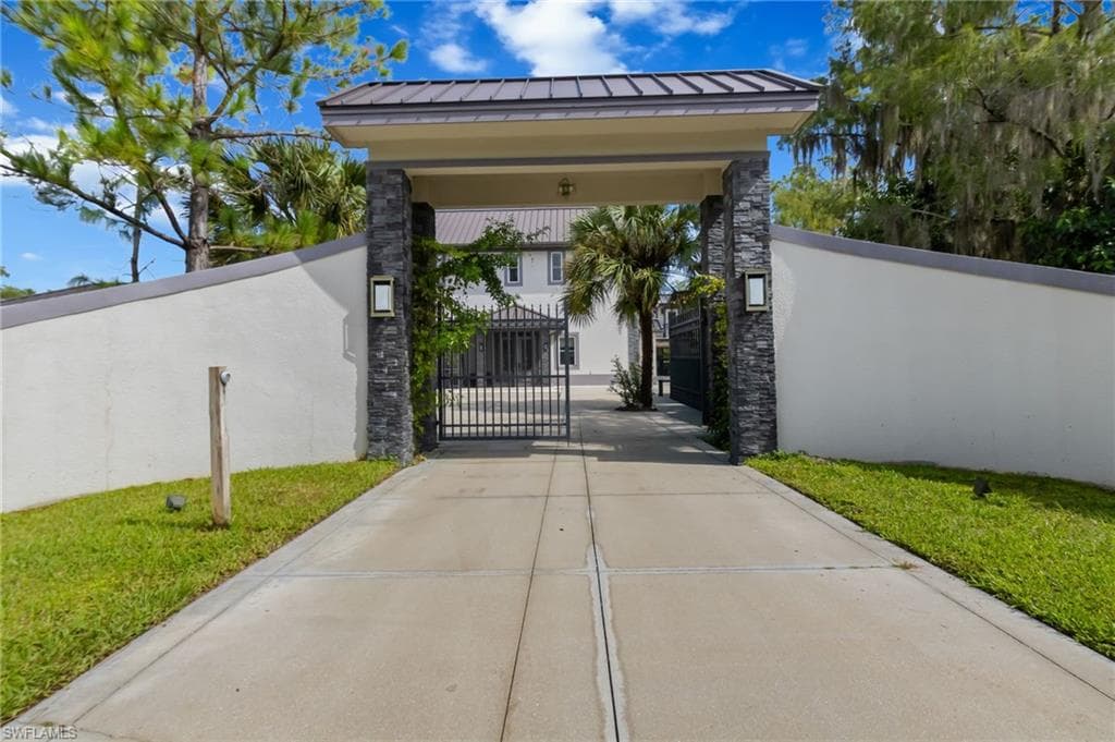 3585 33rd Ave, Naples, photo 2