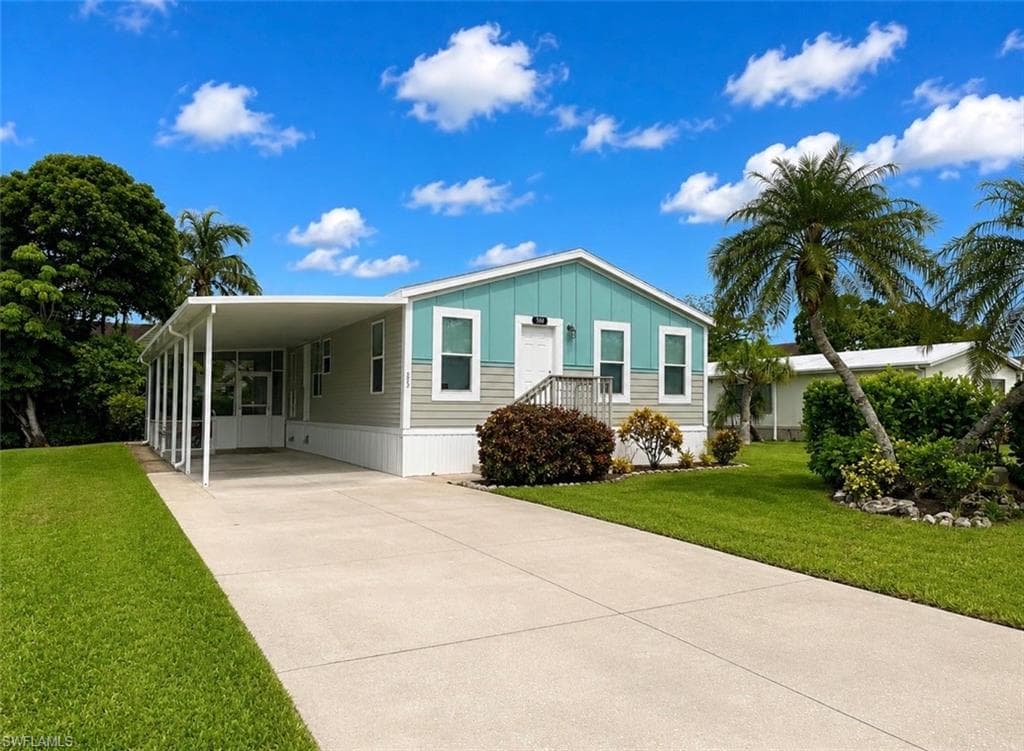 585 Cape Florida Ln, Naples, photo 2