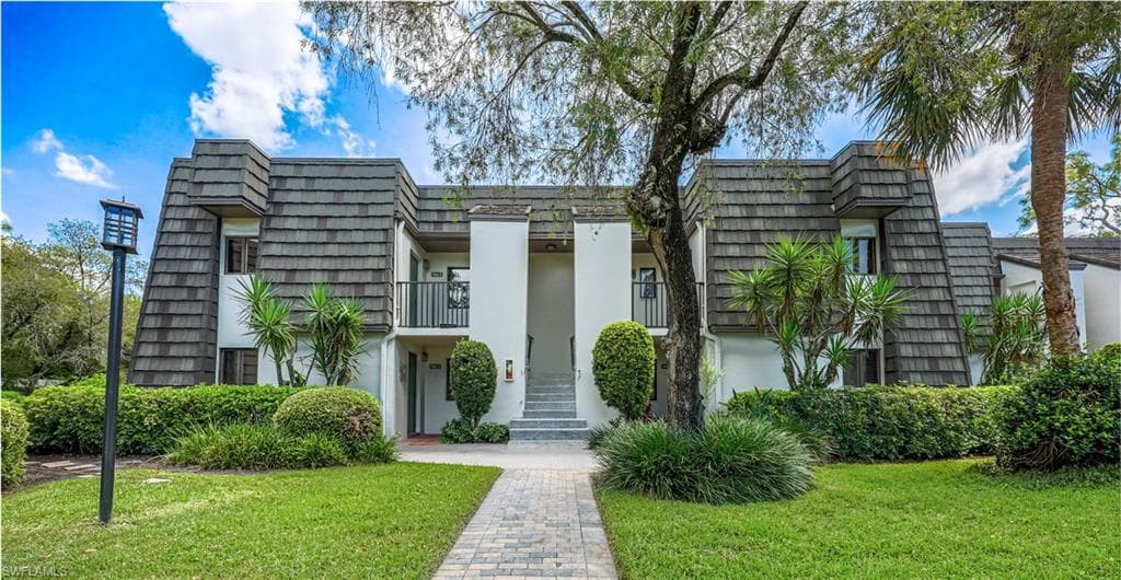 1668 Spoonbill Ln #b, Naples