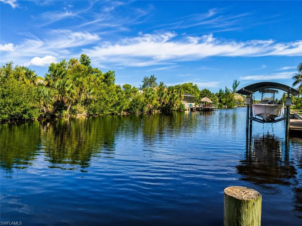 3007 41st Ave, Cape Coral, photo 2
