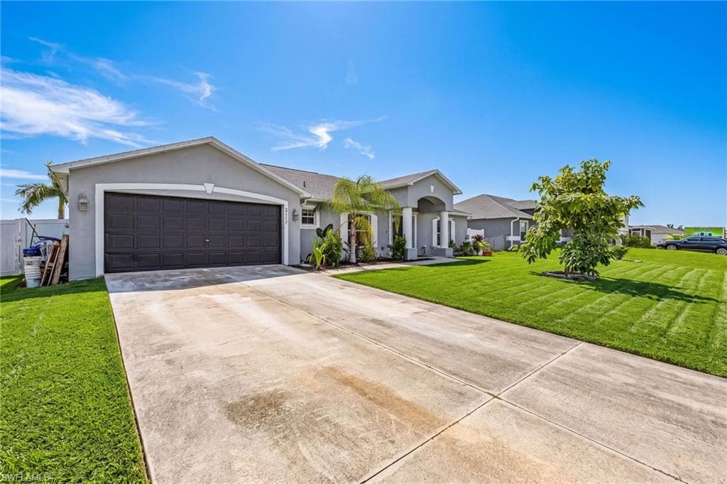 2117 2nd Ave, Cape Coral, photo 2