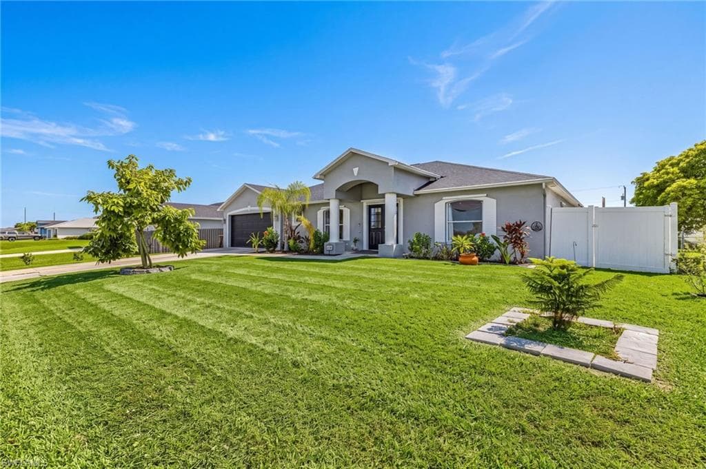 2117 2nd Ave, Cape Coral, photo 3