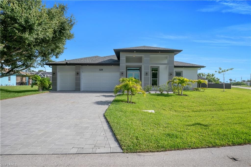 329 6th St, Cape Coral, photo 2