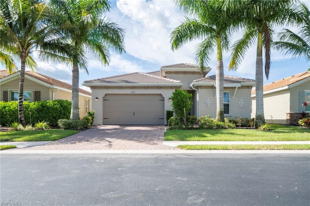 8051 Venetian Pointe Dr, Fort Myers