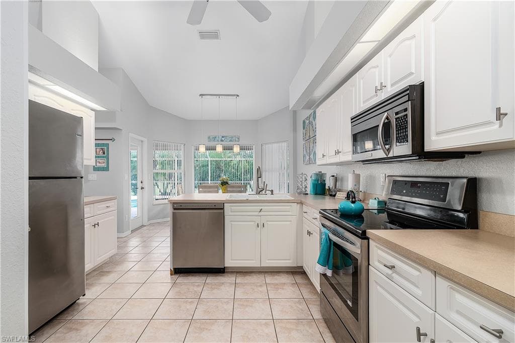 5034 20th Pl, Cape Coral, photo 2