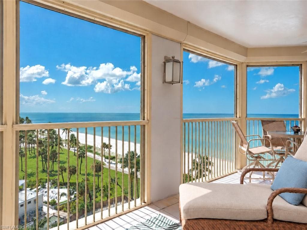 4051 Gulf Shore Blvd #805, Naples