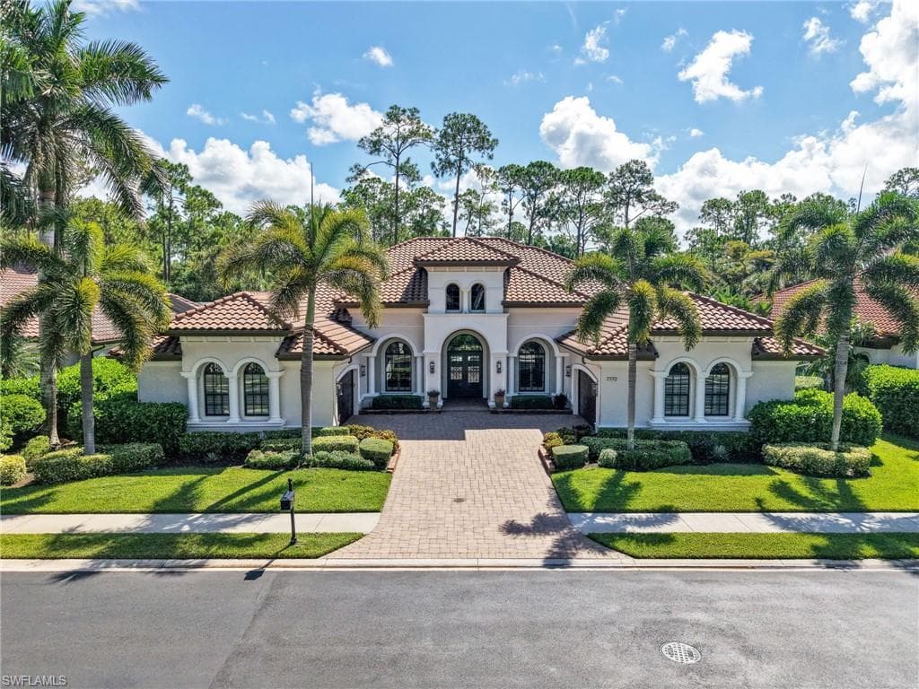 7772 Classics Dr, Classics Plantation Estates