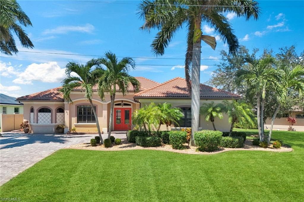 1621 43rd Ter, Cape Coral, photo 2