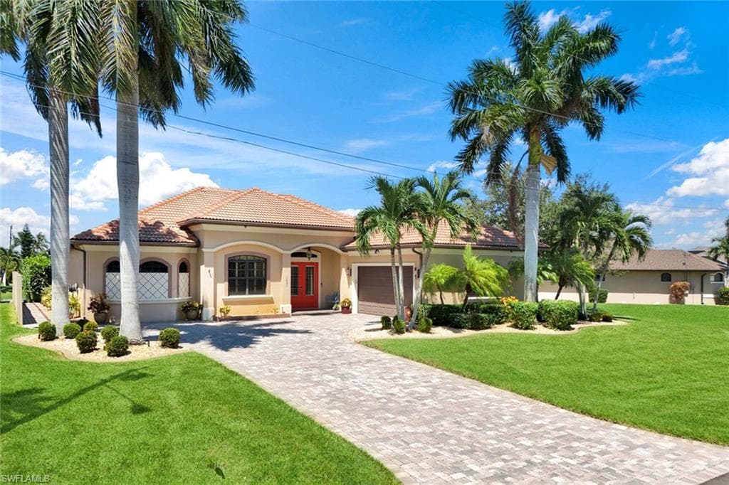 1621 43rd Ter, Cape Coral