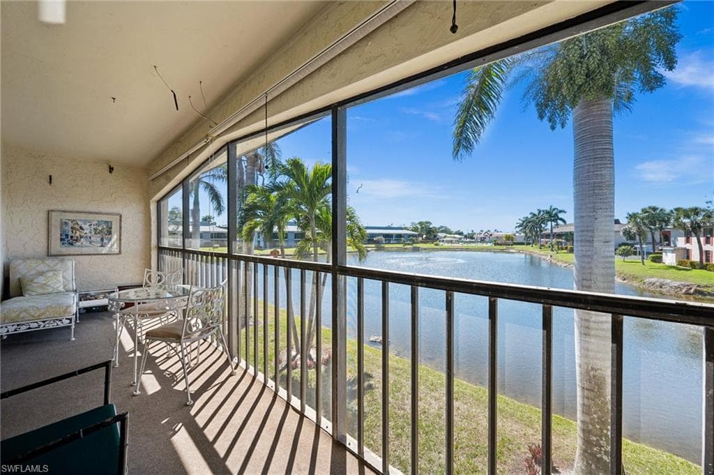 4640 Chantelle Dr #n203, Naples, photo 2