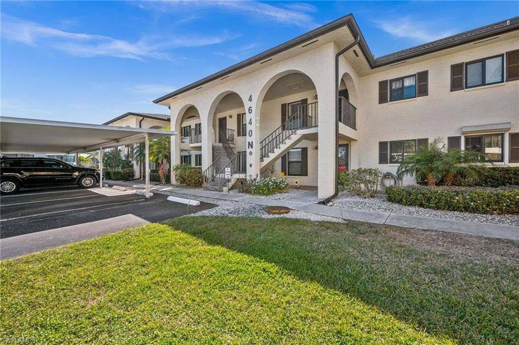 4640 Chantelle Dr #n203, Naples