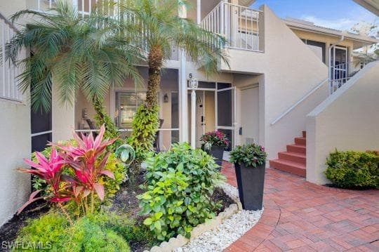 2420 Hidden Lake Dr #5, Naples, photo 2
