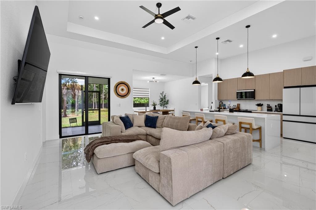 414 Highland Ave, Lehigh Acres, photo 3
