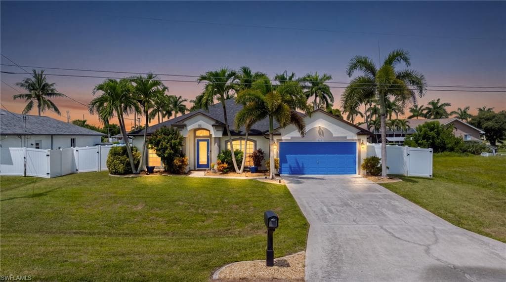 1926 18th Ave, Cape Coral, photo 2