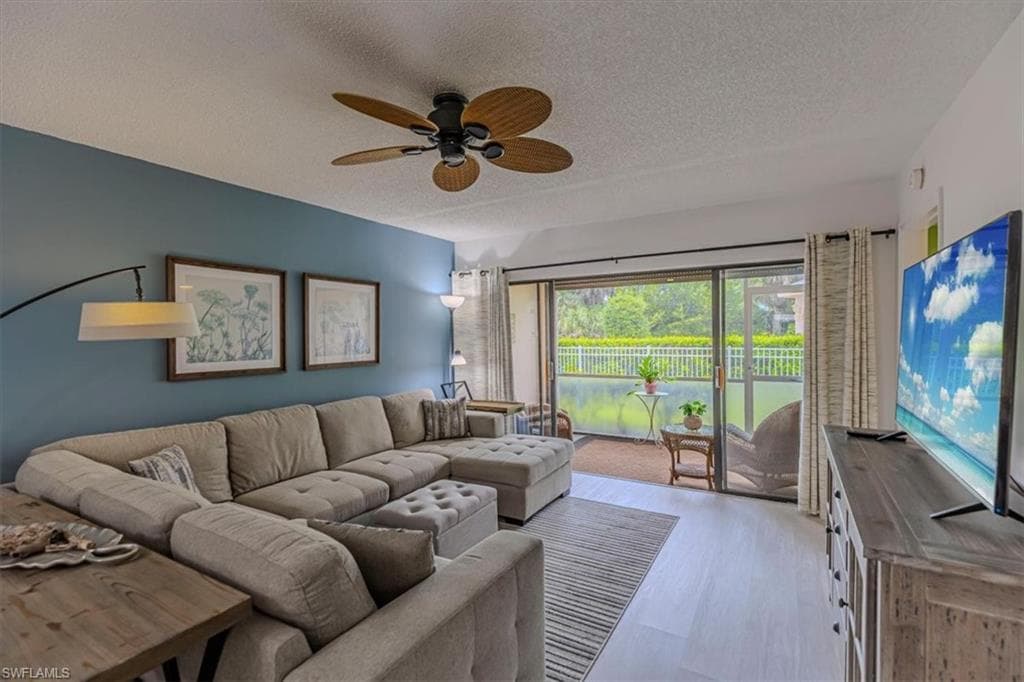 705 Augusta Blvd #4, Naples, photo 3