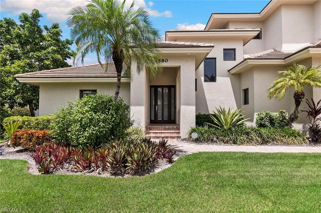 580 Goldcoast Ct, Marco Island, photo 2