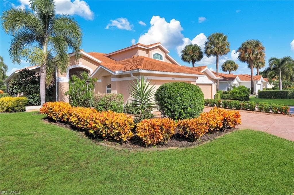 26466 Clarkston Dr, Bonita Springs, photo 2