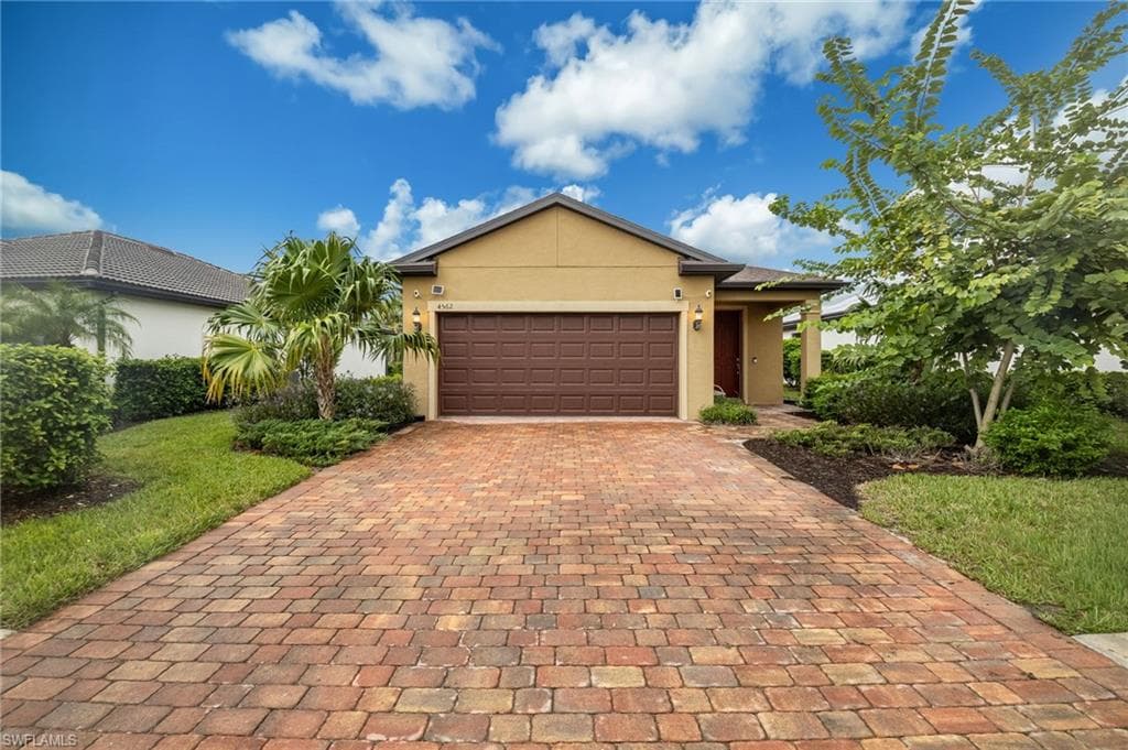 4562 Lamaida Ln, Ave Maria