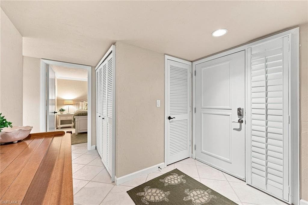 10475 Gulf Shore Dr #114, Naples, photo 3