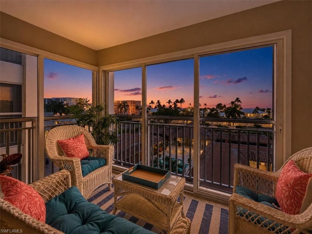 2600 Gulf Shore Blvd #42, Naples