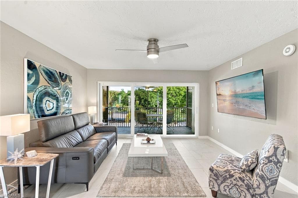 1012 Collier Blvd #204, Marco Island, photo 2