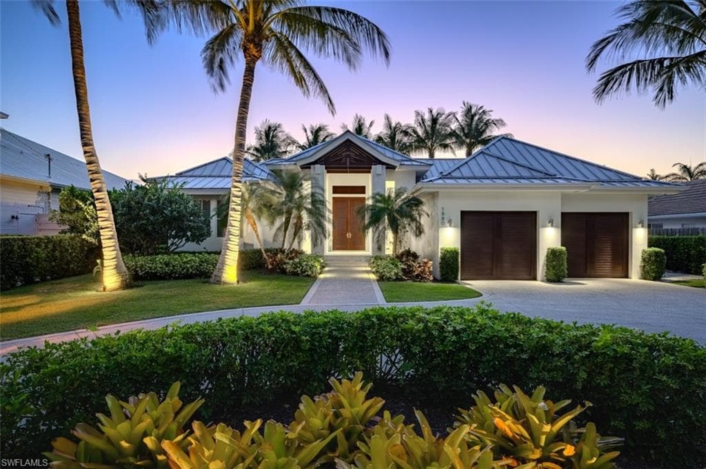 1880 Sandpiper St, Naples