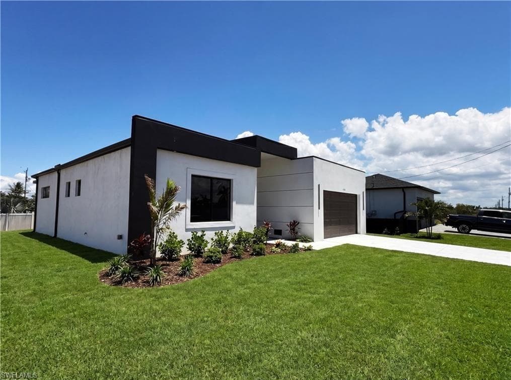 4331 31st Ter, Cape Coral