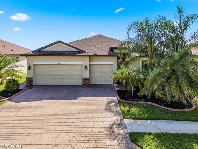 3304 Menores Way, Fort Myers, photo 2