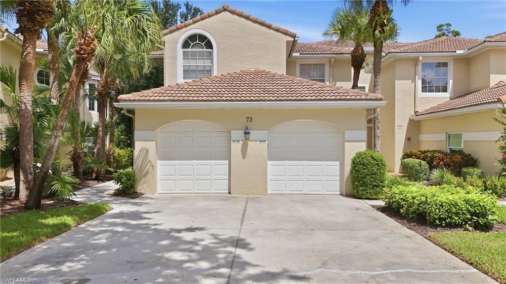 73 Silver Oaks Cir #10201, Naples