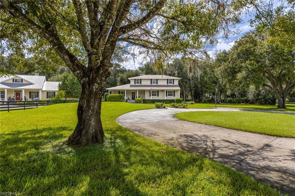 4691 Long Lake Dr, Fort Myers