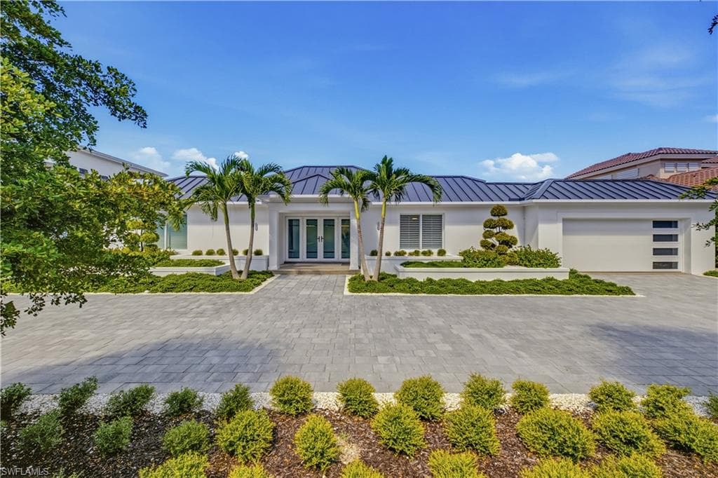 3737 Crayton Rd, Naples, photo 2